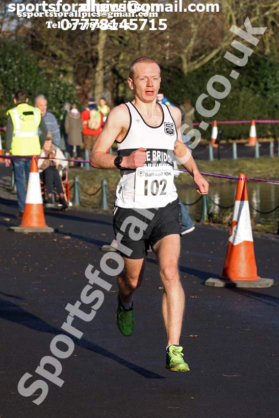 Saltwell Harriers 10k Road Race, Gateshead. Photo:  David T. Hewitson/Sports for All Pics